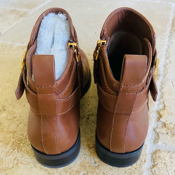 NEW Lauren Ralph Lauren Bonne women’s Leather Logo Slip On Bootie Ankle Boot 7.5 - Picture 3 of 6